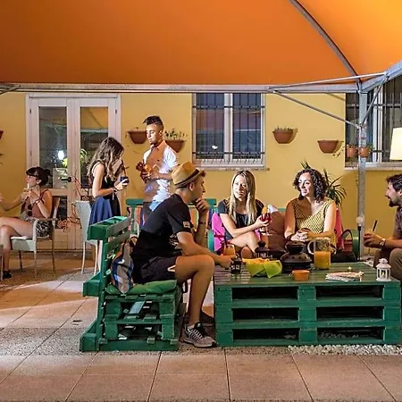 San Filippo Neri Hostel *
