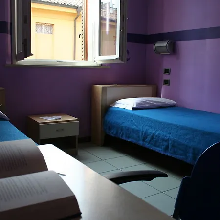 San Filippo Neri Albergue Modena