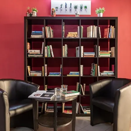 San Filippo Neri Hostel *